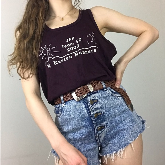 Vintage 2000 Sun Moon Maroon Running Tank JFK Reston Virginia Washington… - Picture 3 of 10